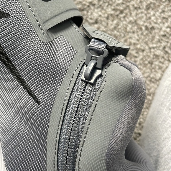 Women’s Nike Air Flyease Precision II Basketball Shoes - Picture 9 of 11